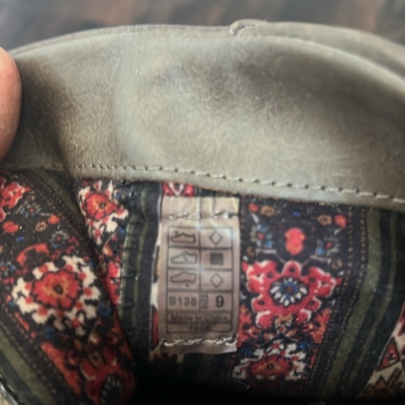 Blowfish booties - Picture 2 of 5